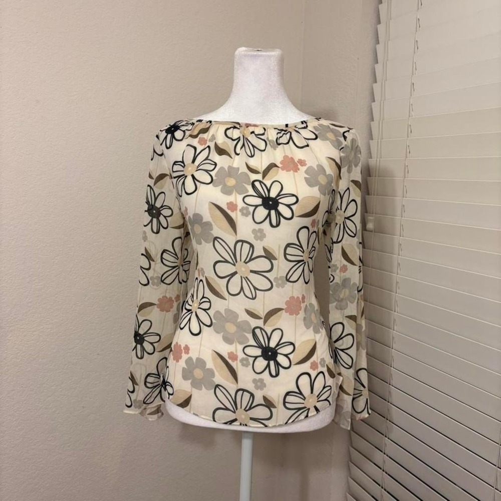 Just Miss size M long sleeve sheer retro mod flower top
